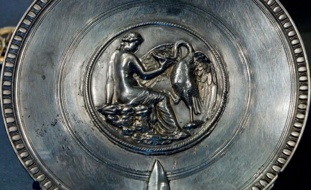 Наше съкровище ще блести до Боскореале 