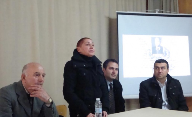 Внучката на Цвятко Радойнов участва в честванията по повод 120-та годишнина от рождението на героя