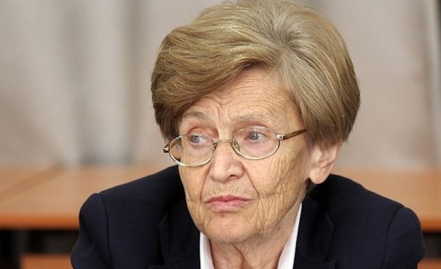 Политиците изкривяват спора за 16-те млрд. лв. дълг