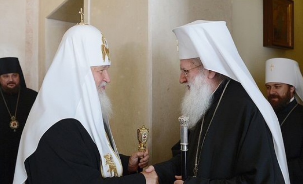 Руският Патриарх Кирил поздрави Патриарх Неофит
