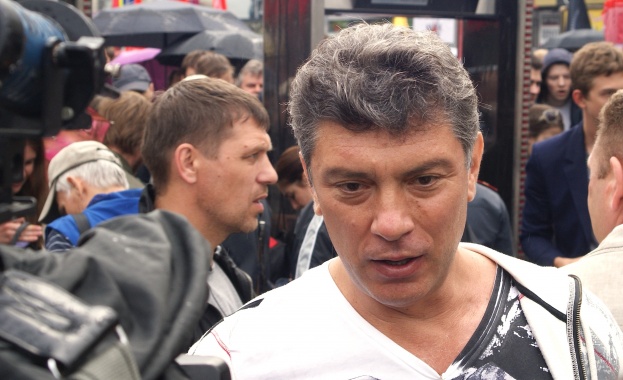 Немцов е по-изгоден на Запада мъртъв, отколкото жив