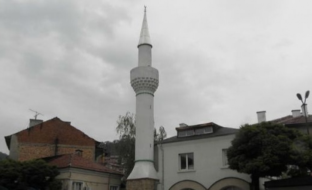 Оскверниха джамията в Благоевград