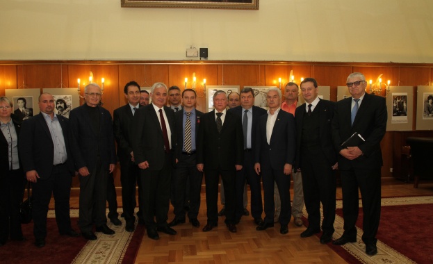 Сидеров и руските депутати Карпов и Худяков откриха фотоизложба в НС