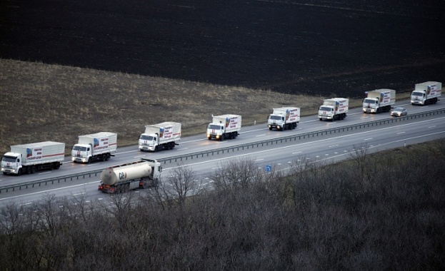 Автомобилите на МИС на Русия доставиха хуманитарна помощ в Донецк и Луганск