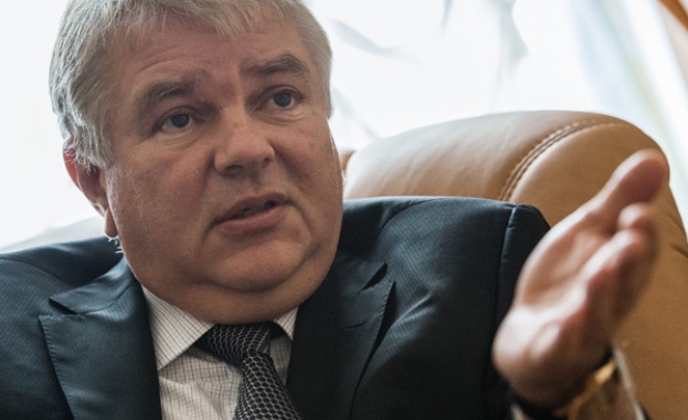 Москва: Европа да свали "розовите очила", през които гледа Киев 