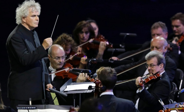 Ратъл поема Лондонския симфоничен оркестър