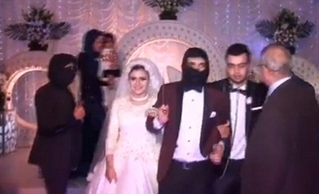 Джихадисти нахлуха на сватба в Египет /видео/