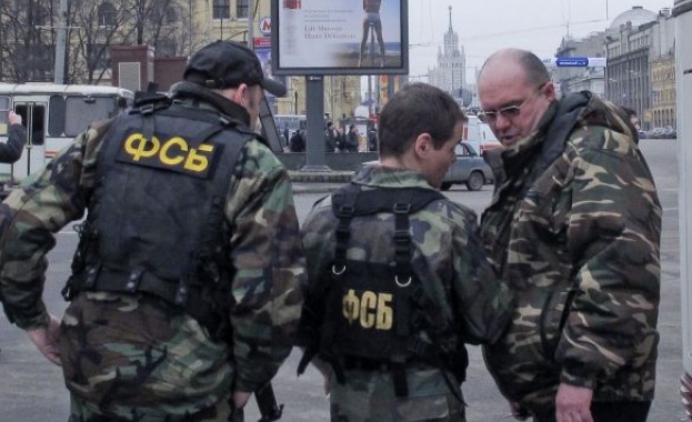 Задържаха двама за убийството на Немцов