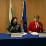 Рокадите в правителство са най-хубавият подарък, който Бъчварова и Борисов направиха на жените  за 8 март