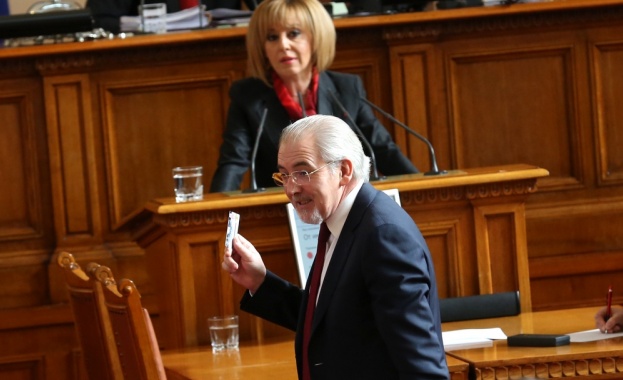 ДПС не са резервна гума, а част от кормилото