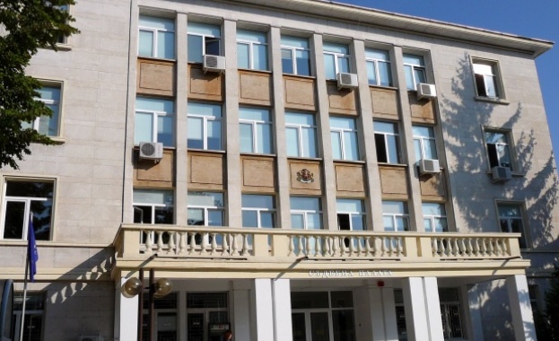 Още една порочна схема за ограбване на банки, или как да се построи завод за чужда сметка без да се върнат парите за това чрез съда