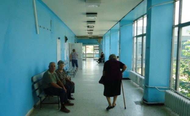 Дуловската болница вече има работещо хирургично отделение