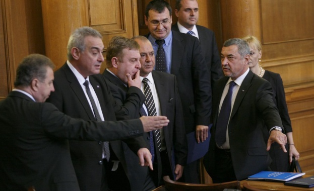 „Патриотичен фронт”: България е изправена пред пропастта на етническата криза