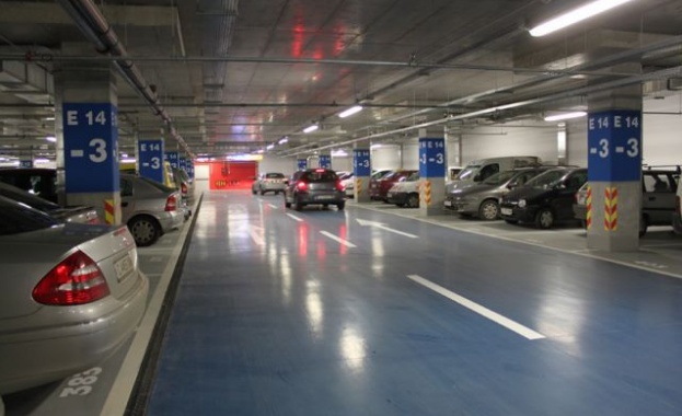 Затягат контрола при ползването на буферните паркинги към метрото в София