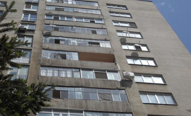 Остъкляваме балконите само с разрешение на общината