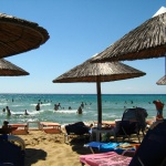 Борисов плаши Гърция с данък за българи, които почиват там