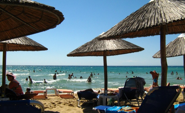 Борисов плаши Гърция с данък за българи, които почиват там