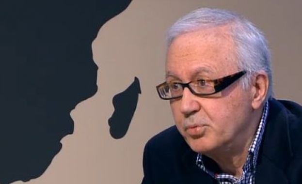 Проф. Кръстев: Харчим милиони за бутафорни паметници, а истинските се рушат
