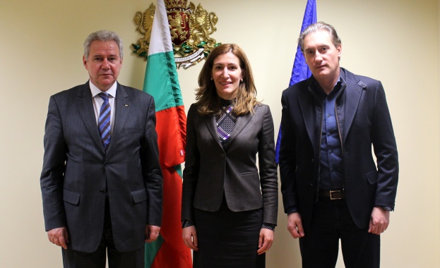 КРИБ: Работодателите да предоставят ваучери за почивка на своите служители 