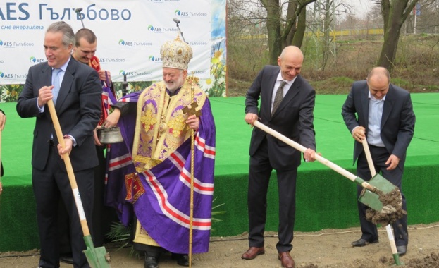 НЕК дължи 800 млн. лв. на американските ТЕЦ