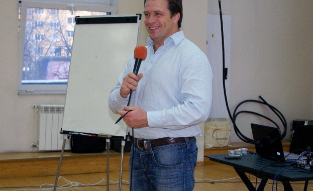 Вадим Шишкин показа във Велико Търново своята система „Пластика на живота” 