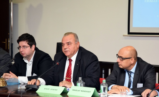 Нова парична система за Гърция и балканските страни