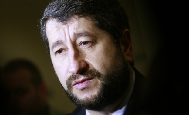 Христо Иванов: Имаме сигурни 160 гласа за конституционните промени