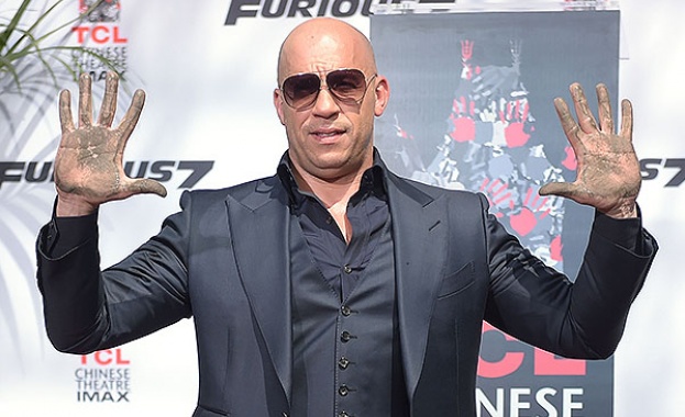 Вин Дизел остави отпечатъците си на Алеята на славата /снимки/