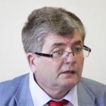 Еленко Божков: Три воденични камъка тежат на енергийния пазар