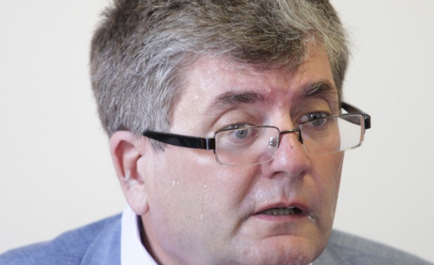 Еленко Божков: Три воденични камъка тежат на енергийния пазар