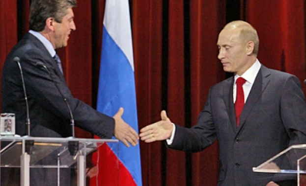 Първанов предлага референдум за санкциите срещу Русия