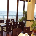 Морските курорти свиват персонала