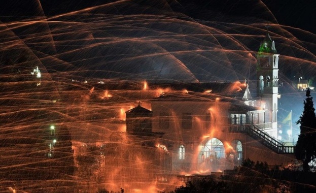 Българи „окупираха” Халкидики и Корфу