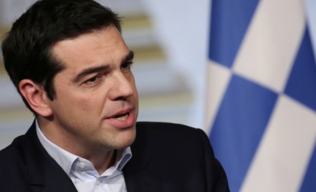 Гръцкият премиер гласува на референдума
