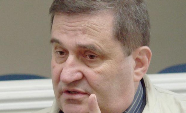 Проф. Атанас Тасев: Проблемите в енергетиката възникнаха, когато политиците се вторачиха в нея