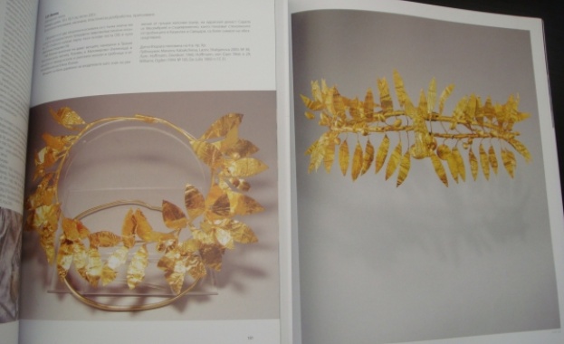 Включени ли са тайно съкровища на Васил Божков в изложбата ни в Лувъра? 