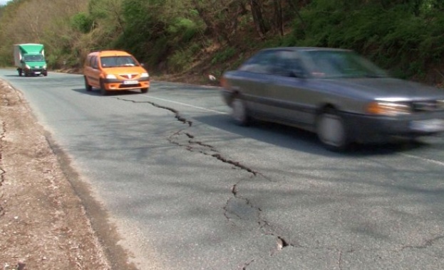 Е-79 се разцепи между Мездра и Ботевград