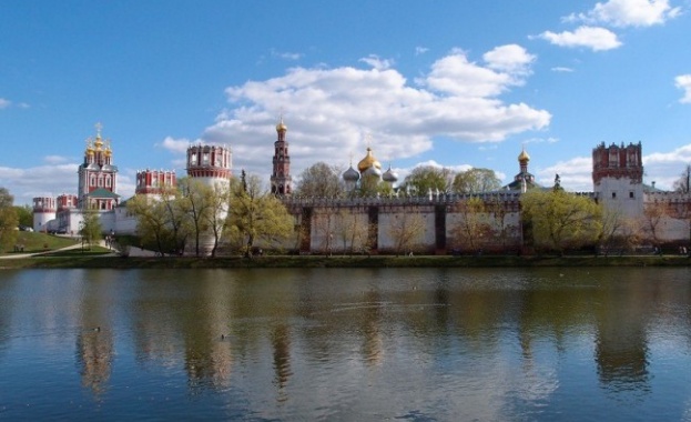 Новодевическият манастир. Последната земна спирка за Гогол и Толстой, за Юрий Никулин и Раиса Горбачова