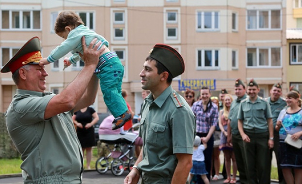 От началото на годината почти 4 хил. семейства на военни получиха жилища
