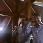 Иван Искров и Цветан Василев пеят "Назад, назад, моме Калино" 