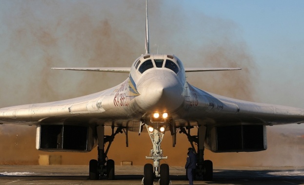 В Русия възобновяват производството на супербомбардировача Ту-160