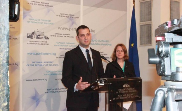 Делчев: Няма да стимулираме през държавния бюджет министерствата, които не правят реформи