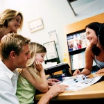 Туроператори предлагат намаления за излъгани туристи