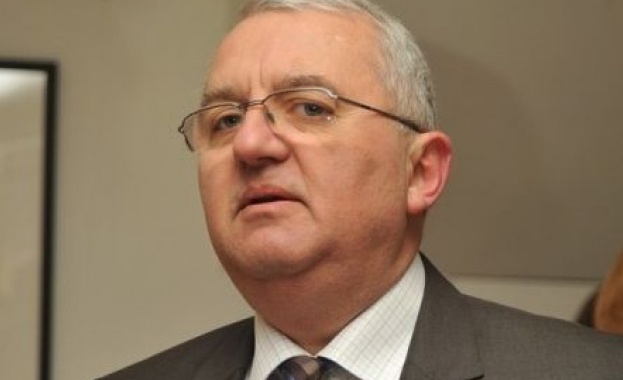 Драганов: Очакваме около 110 000 българи да пътуват интензивно до 10 май