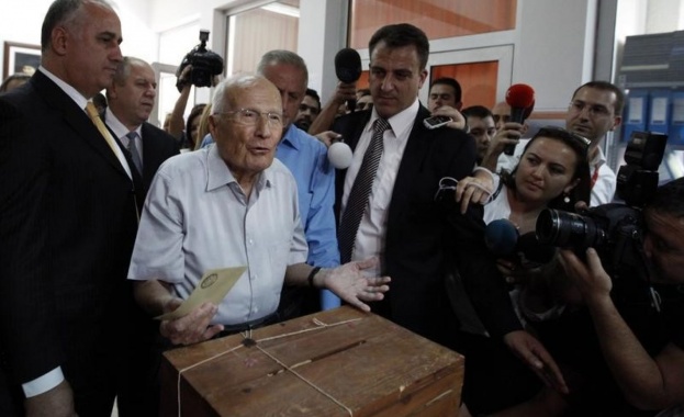 Почина бившият турски президент Кенан Еврен