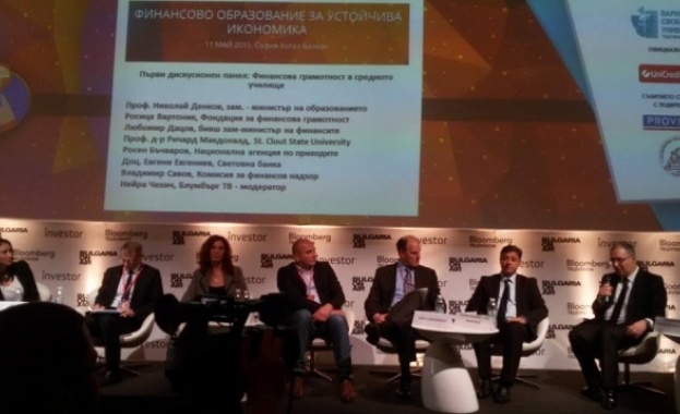 Любомир Дацов: Може да бъде въведено финансово образование у нас от 9 клас