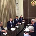 Путин посрещна Кери в Сочи
