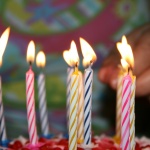 Родени на 26 март