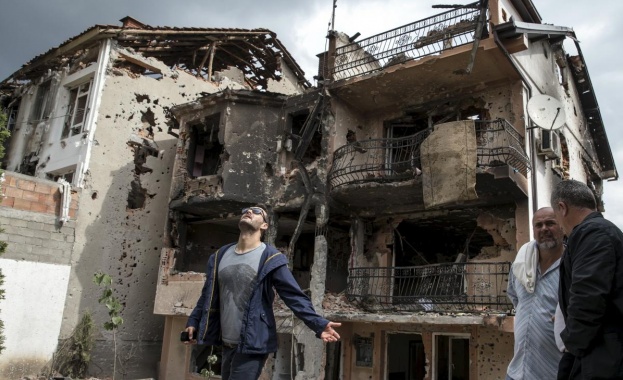 Албанците превземат Македония не със сила, а с пари  