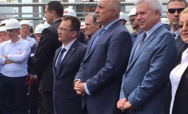 Борисов и Алекперов откриха в „Нефтохим” нов завод за 1,5 млрд. долара